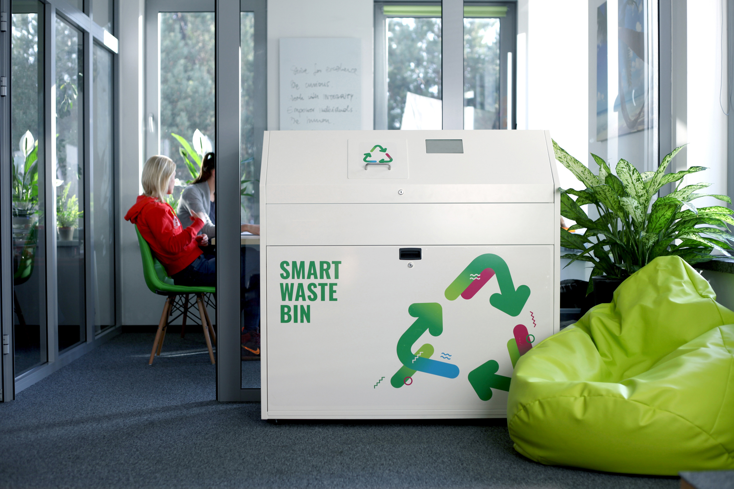 AUTO-SORTING RECYCLING BIN – THE NEXT SOLUTION FOR EASY RECYCLING